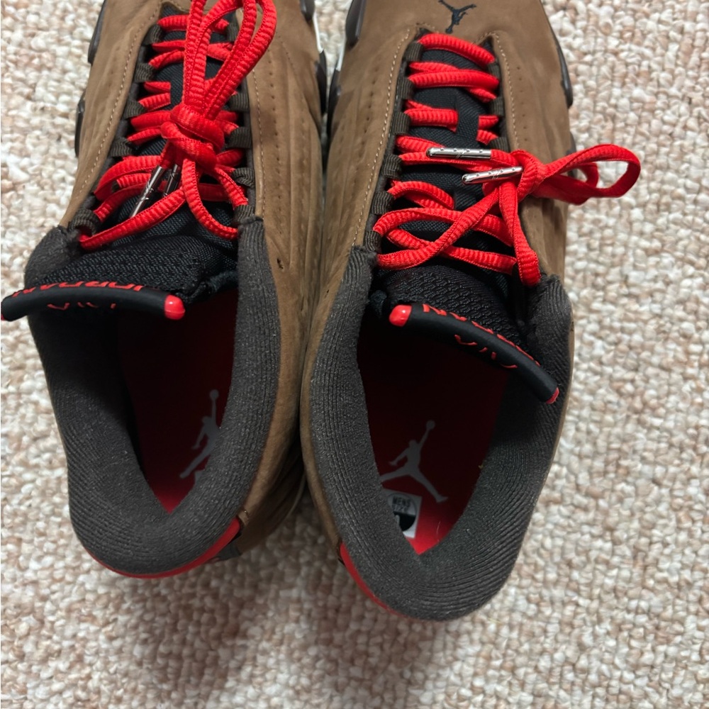 Jordan Men's Sneakers in Brown and Red